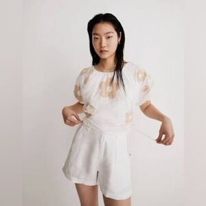 Elegant White and Tan Women's Top